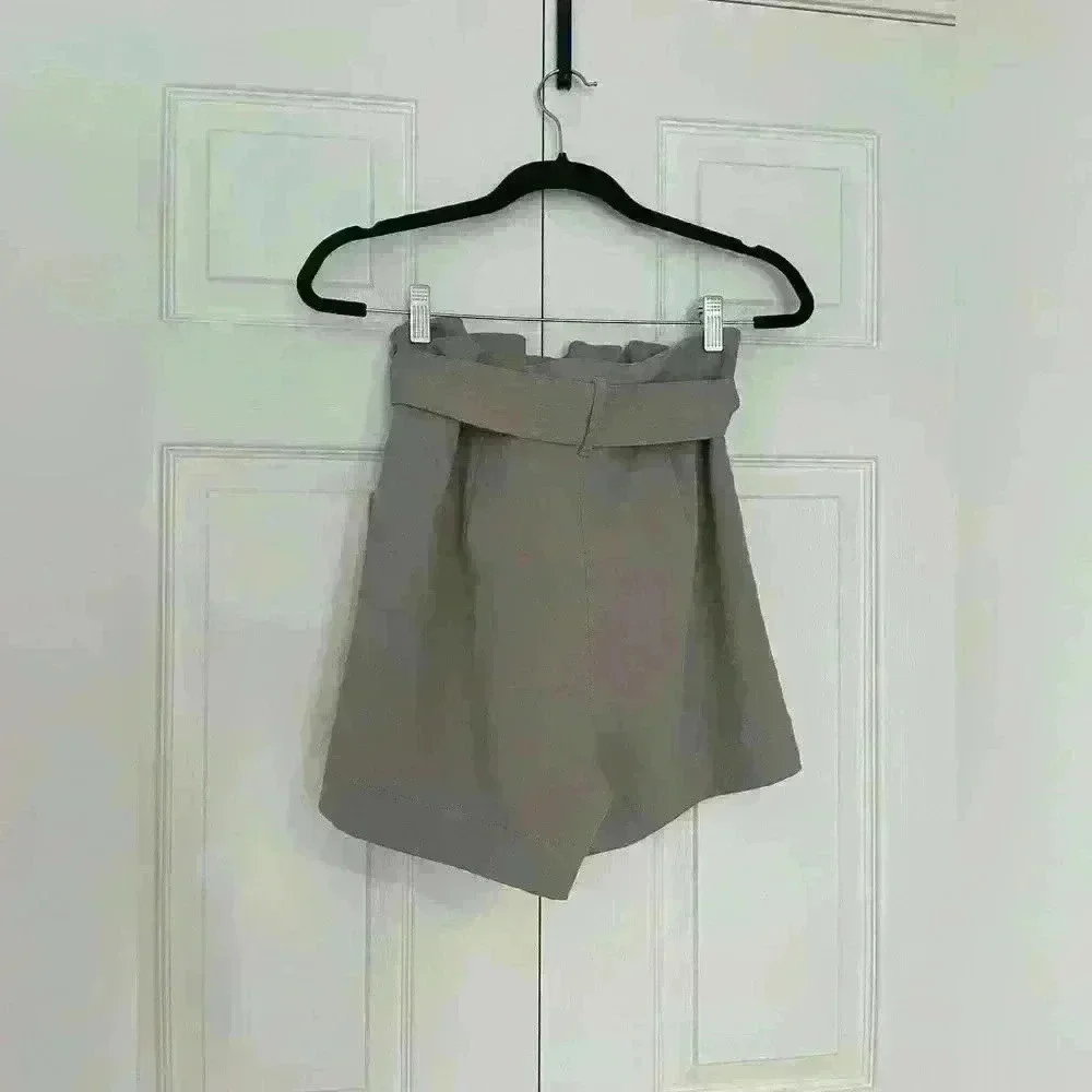NWOT ARITZIA WILFRED PAPER BAG HIGH WAIST SHORT SIZE 4 GREY TAUPE - Picture 7 of 8